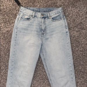 American Eagle Mom Jeans